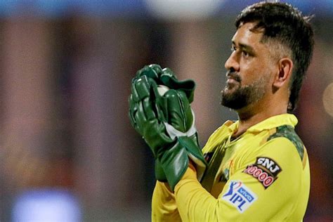 Ms Dhoni Becomes First Captain To Lead In 300 T20 Matches Csk Vs Kkr