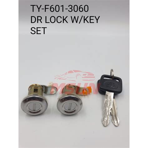 Use this smart lock, you can open the door without a key,you just the smart lock need to check with your home door direction (left open door or right open door),then choose the right direction. DOOR LOCK WITH KEY TOYOYA AVANZA F601 | Shopee Malaysia