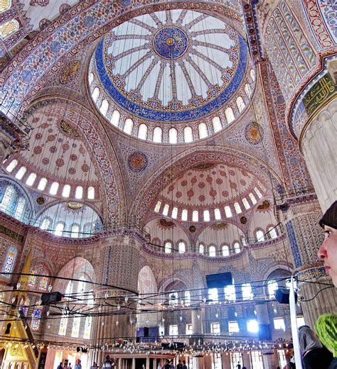 la mezquita azul de estambul está considerada como la obra cumbre de la arquitectura otomana 20