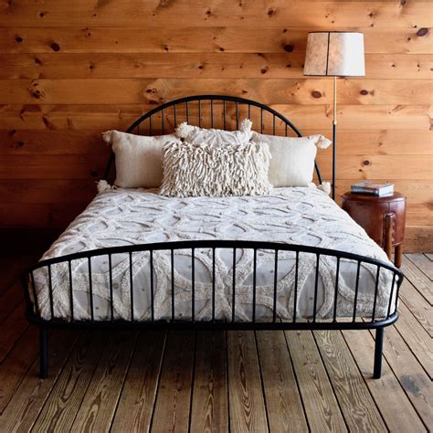 With a wrought iron bed, your bedroom immediately radiates a feeling of elegance and fashionable style to both you and your visitors. Hand-Wrought Iron Bed | Rustic Hammered Black Iron Bed ...