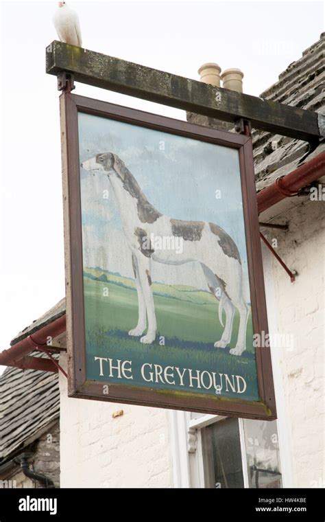 The Greyhound Pub Sign Hi Res Stock Photography And Images Alamy