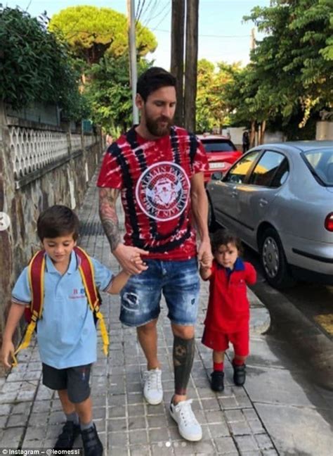 Messi Takes His Children To School Photos