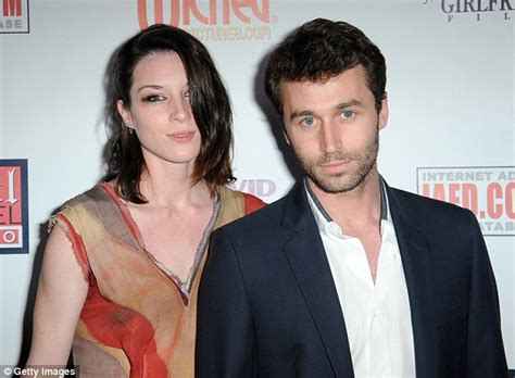Ex Porn Actress Holly Jee Says James Deen Choked Her Unconscious