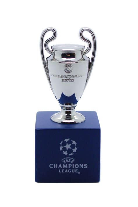 Die uefa europa league ist neben der uefa champions league der zweite durch die uefa durchgeführte europapokalwettbewerb für fußballmannschaften. UEFA Champions League Pokal-Replika, auf Holzpodest 45mm ...
