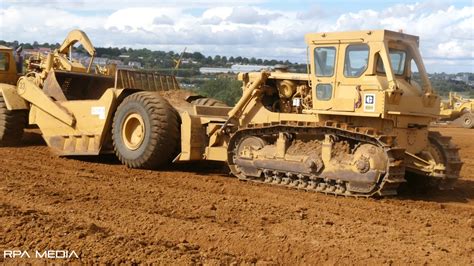 Classic Earthmoving With Caterpillar Scrapers And Boxes Youtube