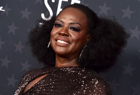 Viola Davis Achieves Egot With Grammy Win