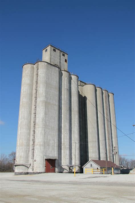 Grain Elevator Tuscola Illinois Raymond Cunningham Flickr