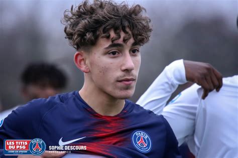 15j U19 La Victoire Des Titis Du Psg En 100 Photos Les Titis Du Psg