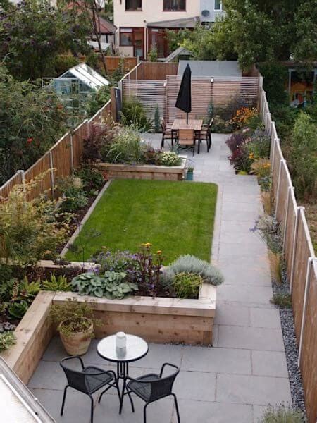 The existence of a backyard in a home is very beneficial. 41 Backyard Design Ideas For Small Yards | Page 29 of 41 ...