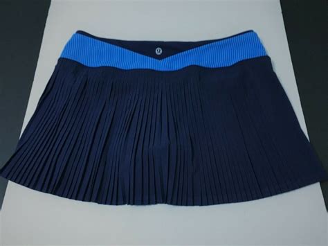 Preppy Golf Fairway Skort Shorts Size 2 Blue Pleated Skirt Navy And Med