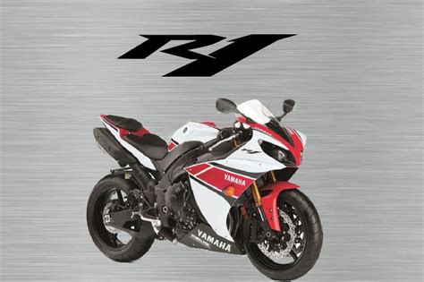 Pearl white / rapid red. Yamaha r1 2012 red and white sign
