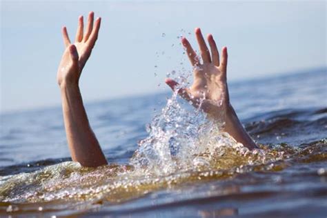 Korban Tenggelam Di Pantai Alas Purwo Telah Ditemukan Mengambang Befren