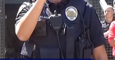surprise police officer tanya keplinger sings the national anthem 1 24 screenshot ⋆ madly odd
