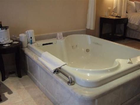 Check spelling or type a new query. Pin by Tamarahaylock on bathroom in 2020 (With images ...