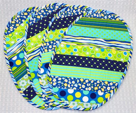 Cotton Oval Quilted Placemat Set 3500 Via Etsy Quilted Table