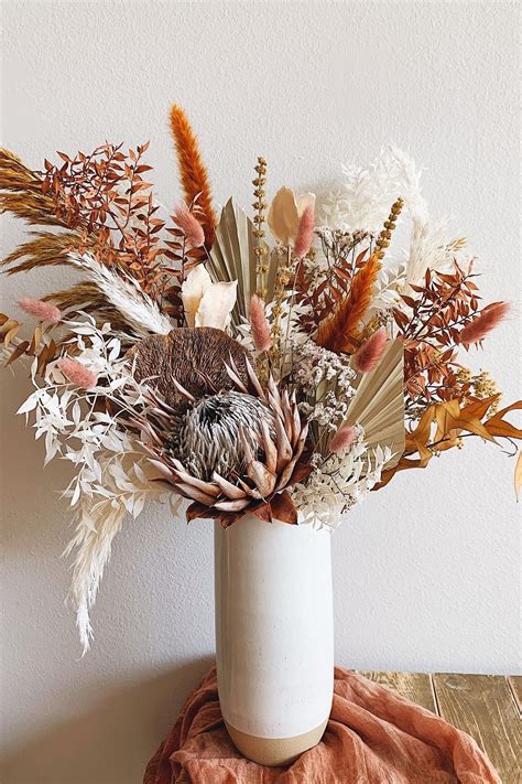 Affordable Dried Flower Arrangements For Home Decor In 2020 Flower