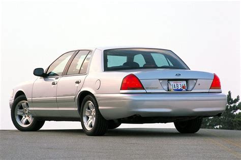 Of course, certain makes and models are more resilient than others and the crown vic is known for its reliability. 2002 Ford Crown Victoria Specs, Price, MPG & Reviews ...