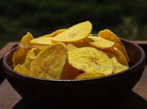 Banana fritters are so easy to make. Kerala banana chips | Crispy nendran vazhakkai chips-How ...