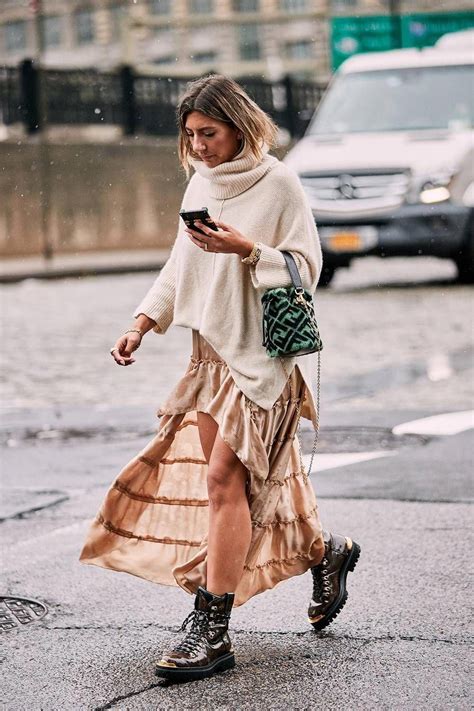See The Latest Street Style From New York Fashion Week Who What Wear Fashion Week New York