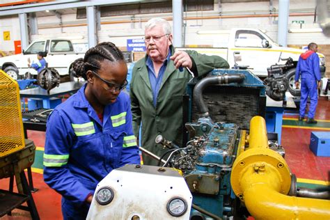 Earthmoving Diesel Mechanic wanted Asap: APPLY HERE | News365.co.za