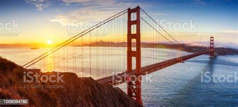 골든 게이트 브리지 샌 프란 시스 코 캘리포니아에서 일출 미국 샌프란시스코 캘리포니아에 대한 스톡 사진 및 기타 이미지