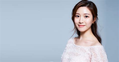 과거 mnet '와이드 연예뉴스' 928회 'wide news : 소소한인터뷰 이다인 #메이크업 #패션 #인생사진 #견미리딸 ...