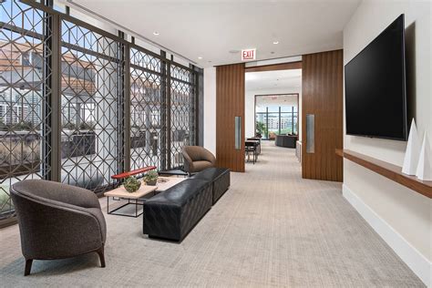 Chicago Luxury Apartment Building Interior Design By