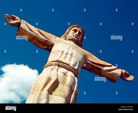 An Enormous Statue Of Christ Overlooking Taxco Stock Photo Alamy