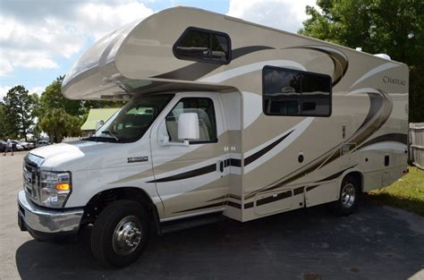25ft Thor Chateau W1 Slide Out G California Motor Home Rentals