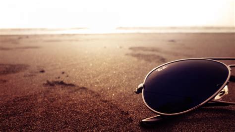 Beach Sunglasses Wallpapers 852x480 116264