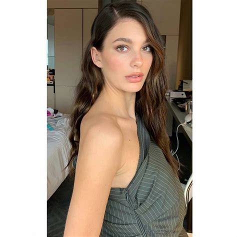 Splendid Model Camila Morrone Photo Instagram Camila Morrone