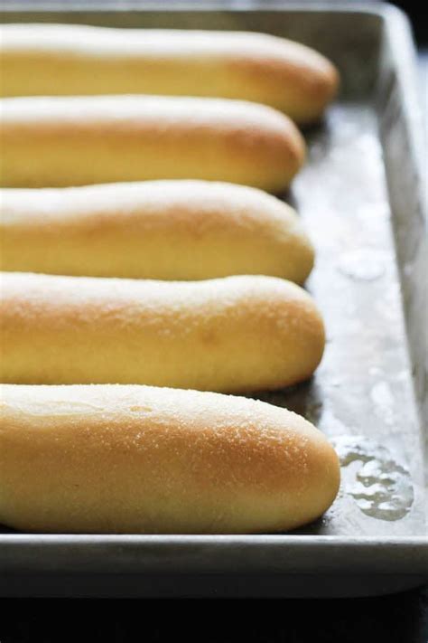 After having its biggest new product launch ever last year with the breadstick sandwich, the restaurant with a little complimentary olive garden salad on the side, it would make for a pretty tasty lunch. 22 Chain Restaurant Foods You Can Make At Home | Olive ...