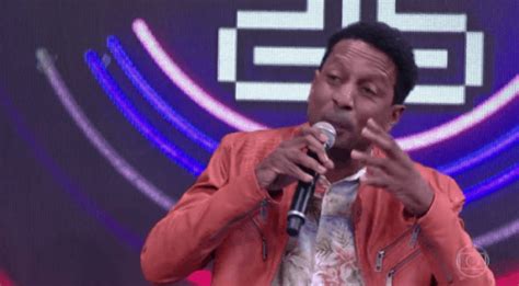 Check spelling or type a new query. Luis Miranda confessa desejo de ser pai aos 51 anos | RD1