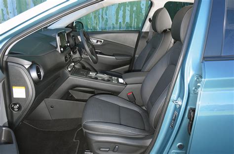 Hyundai kona electric 2021 is a 5 seater suv available at a price of rp 697 million in the indonesia. hyundai-kona-electric-nepal-price-ground-clearance ...