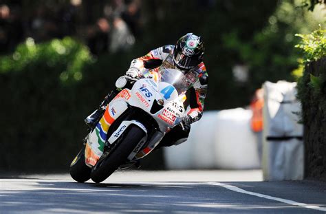 Current time in isle of man. TT 》》》 | Sports car, Isle of man, Racing