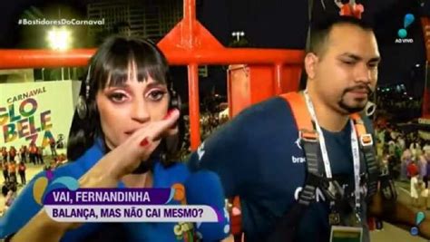 Repórter da RedeTV tem ataque de pânico na Sapucaí ReporterMT