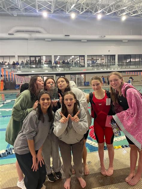 Girls Swim And Dive Win Divisionals Boys Tie For Fifth The Pitch