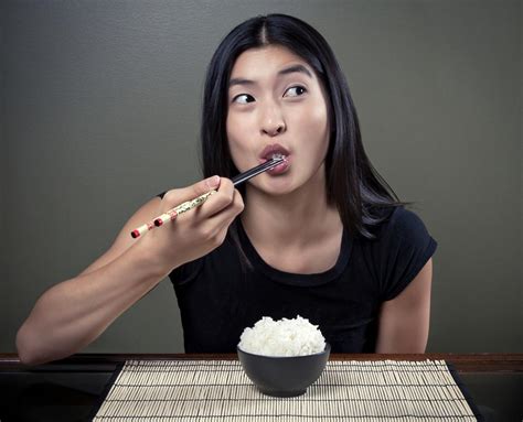 In thai cultures chopsticks aren't used to poke meatballs. Easy Peasy Tips on How to Eat Rice With Chopsticks
