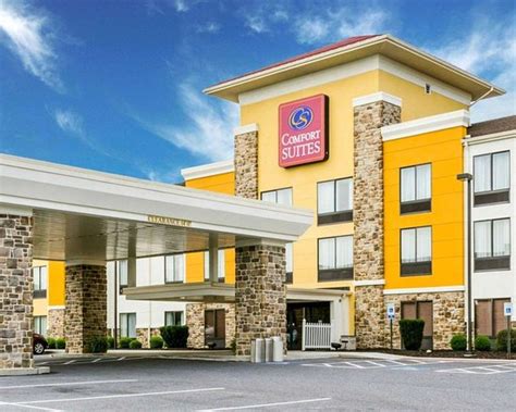 Enjoy a bright start each day at our days inn & suites lancaster amish country hotel, conveniently located off route 30 in the heart of lancaster. COMFORT SUITES AMISH COUNTRY - Updated 2020 Prices, Hotel ...