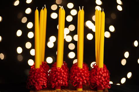 Dec 21 Customs And Traditions Candle And Christingle Moravian Christmas