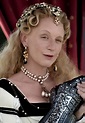 Diane de Poitiers Has an Ace Up her Sleeve - The Serpent Queen Season 1 ...