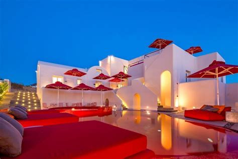 ‘aqua Vista Hotels Introduces Its Own Art Space On Santorini Gtp