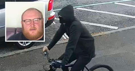 Jason Whincup Murder Four Odd Things Spotted In Cctv Of Cyclist Hunted After Hessle Road