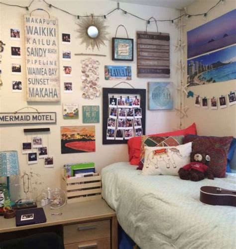 This Beach Style Dorm Room Decor Is So Cute Beach Dorm Rooms Cozy Dorm Room Girls Dorm Room