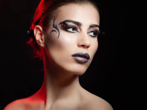 Creative Makeup Portrait Photography By Vadim Daniel Montreal