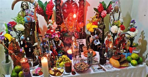 Cadena De Amor Ofrendas A La Santa Muerte