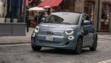 New All Electric Fiat 500 Is Soft Top Of Choice At What Car Car Of The