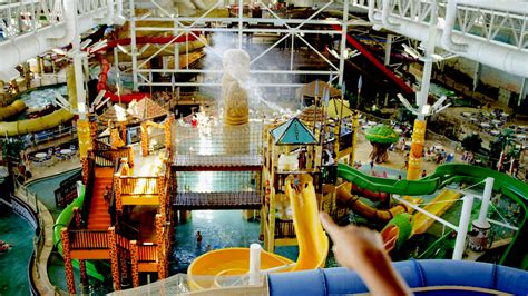 3 Stupidly Fun Indoor Water Parks Near Sandusky Ohio