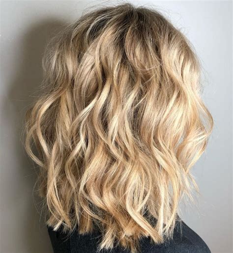 Stylish And Chic Best Layered Cut For Thick Wavy Hair Trend This Years Best Wedding Hair