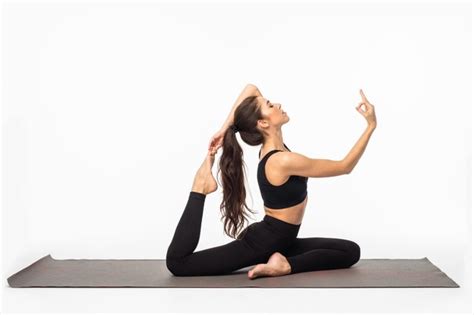 Discover More Than 62 Tummy Reducing Yoga Poses Smilingfingers Edu Vn